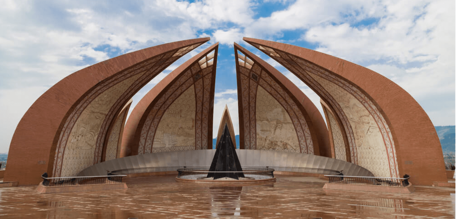 Pakistan Monument